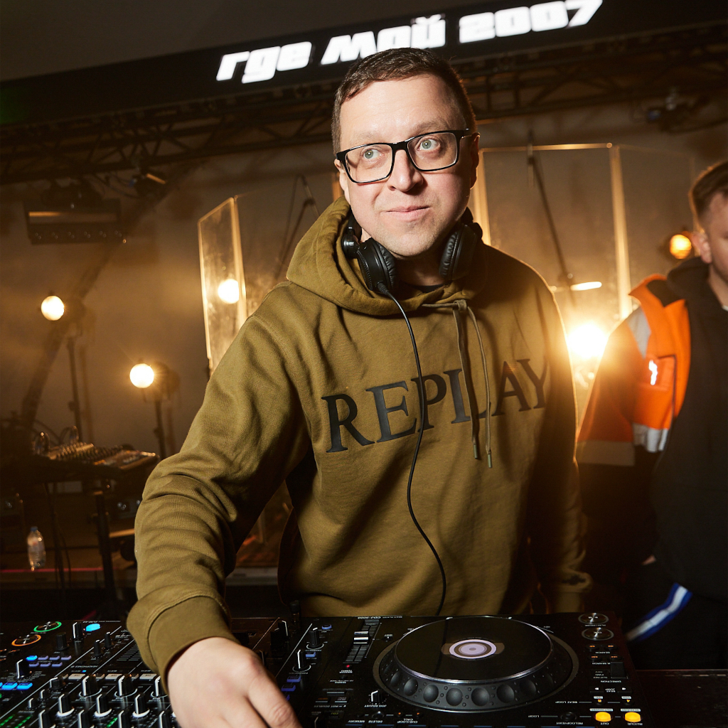 Deep Inside by Roman Zhukov